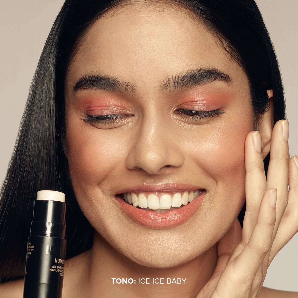 NUDIES ALL OVER FACE COLOR GLOW (ILUMINADOR FACIAL)